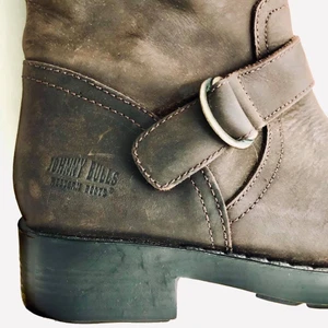 Äkta Johnny Bulls Boots  - Stl 35 (stora i storleken) har själv 36. Obetydligt använda. Har stått i garderoben oanvända. Kan möta upp Hbg/Lund. Skickas mot fraktkostnad. 
