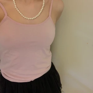 Linne - Lila/rosa linne , köparen står för frakt 