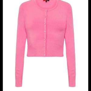 Mysig stickad tröja i en fin rosa färg från Hellbunny. Jag köpte den på Shock här i Göteborg men har inte använt den! Pris går att diskutera♥️