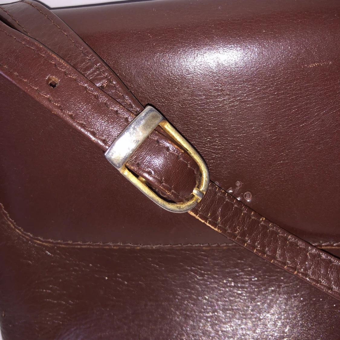 Brun axelremsväska från maricci - 91