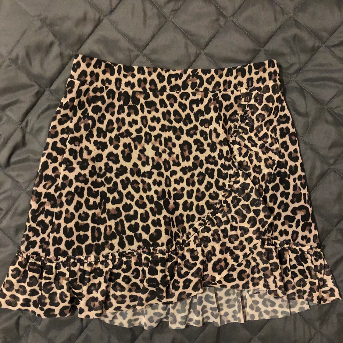 Kjol leopardmönstrad