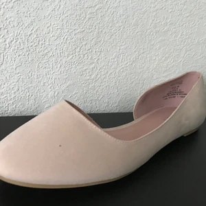 Skor - Rosa skor från hm, aldrig använda 