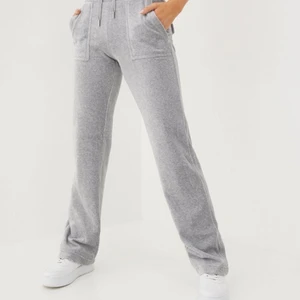 Juicy couture byxor - Säljer nu mina juicy byxor som är i bra skick! Skriv privat för fler bilder!💓