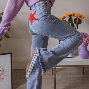 Jeans  - Köpt dessa jeans som tyvärr var alldeles för korta :/ jag är 170 cm och skulle funka på någon som är 165 cm eller kortare :-) 