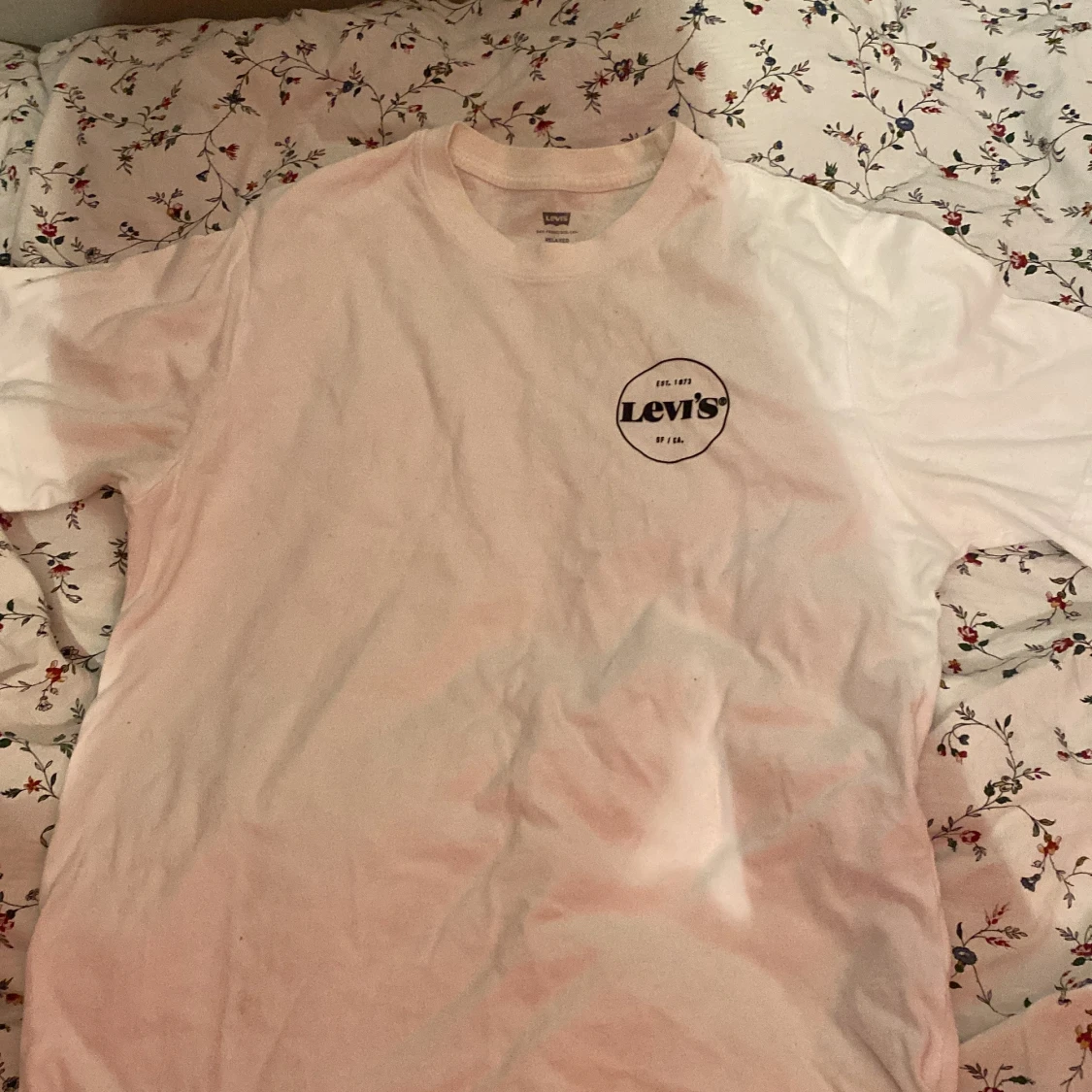 Vit Lewis T-Shirt Storlek M - 90