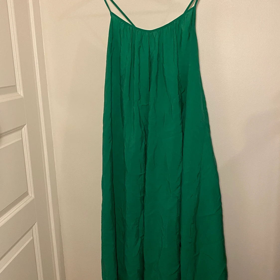Grön lång klänning med lös passform