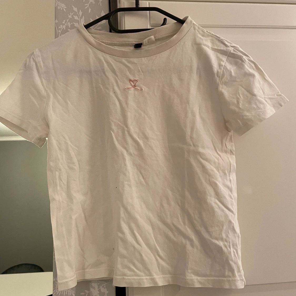 T-shirt med ett hjärta - 90