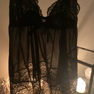 Topp  - Nattlinne/Topp från Gina Tricot. Storlek Small. 🌙