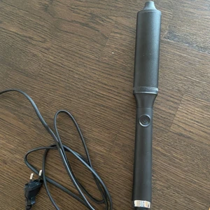 Ghd curve  - Säljer min ghd locktång! Den är ändats testad ett par gånger så den är i nyskick! Jag köpte den för 1899kr 