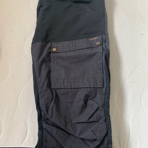 Fjällräven G-1000 byxa  - Fjällräven G-1000 byxa i fint skick. Storlek 58 (XL-2XL)