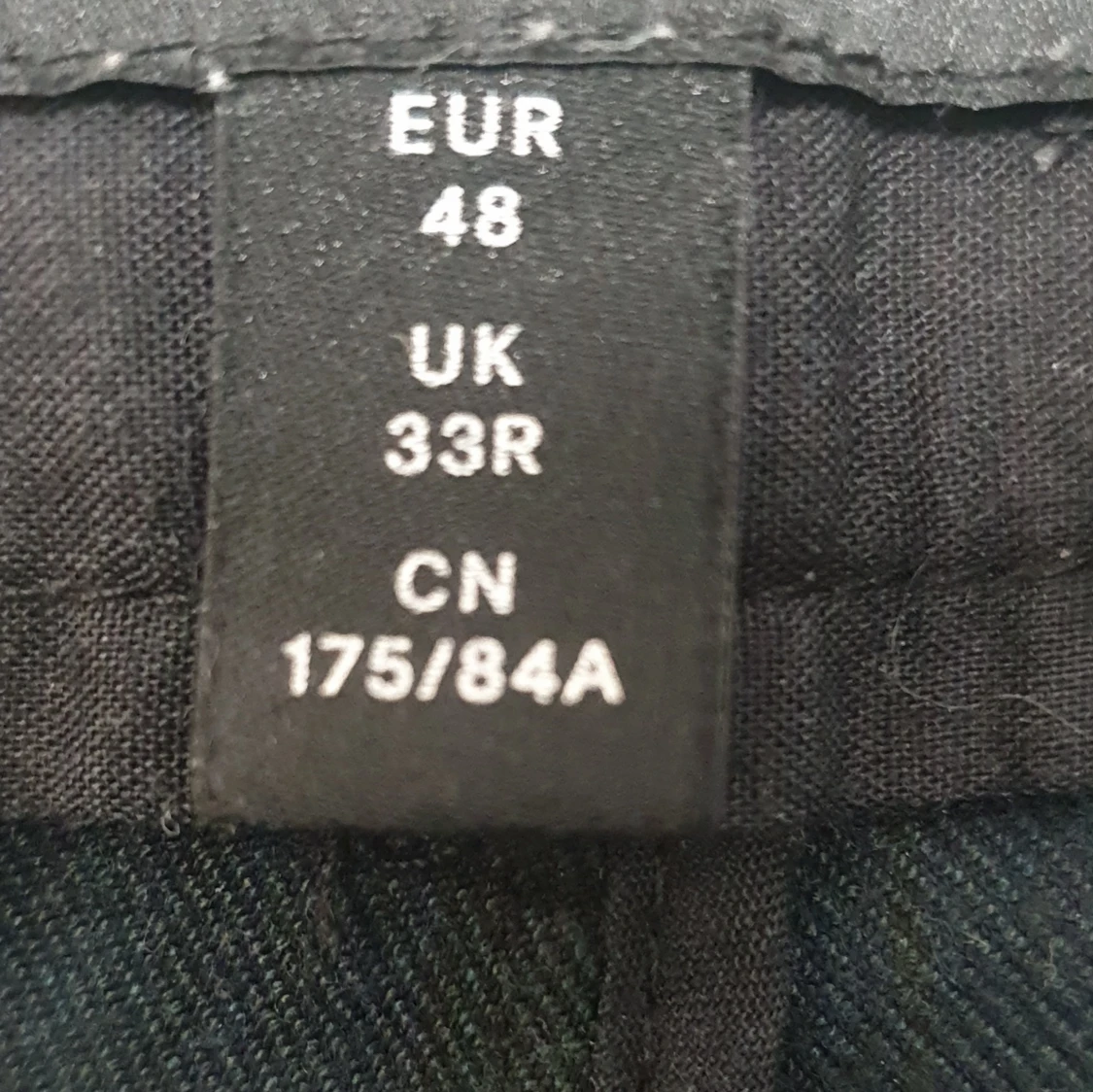 H&M Skinny fit strl. 48 - 91