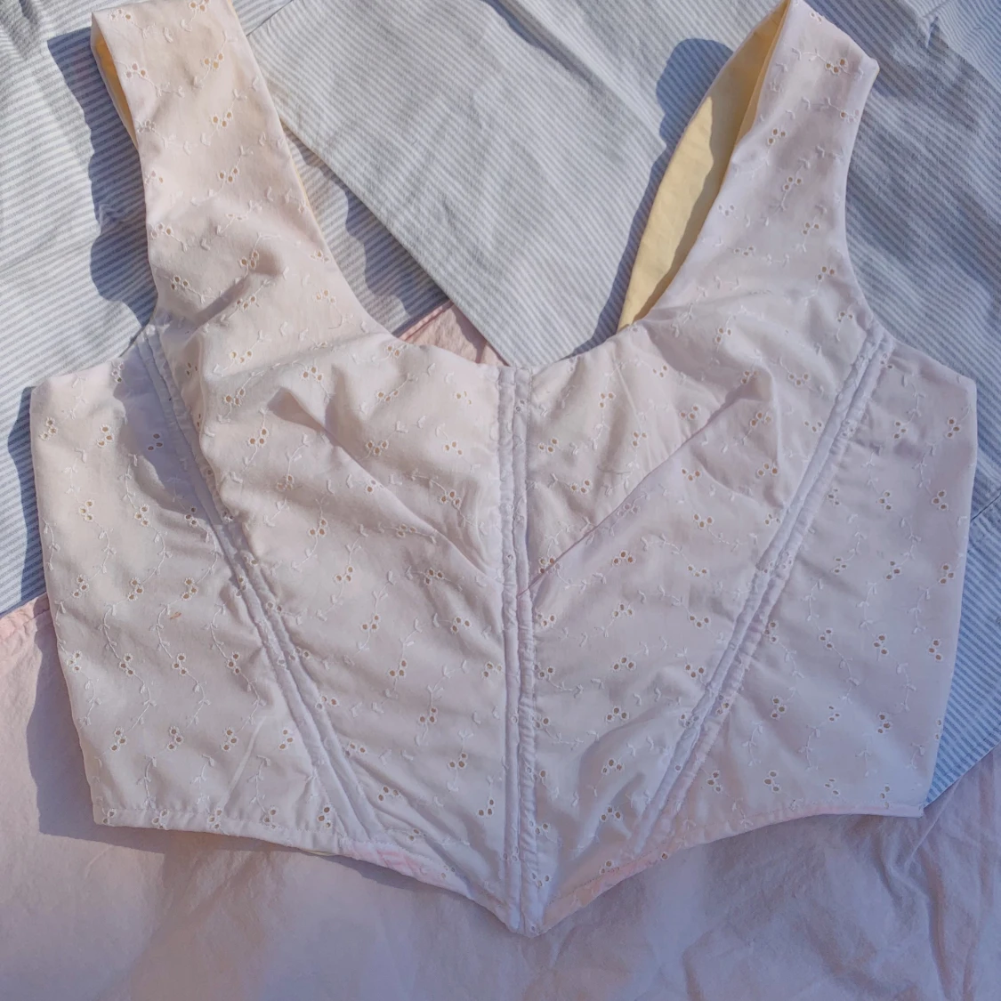 Handsydd corset topp