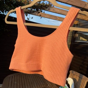 Topp - Ribbad topp🤎 frakt tillkommer!