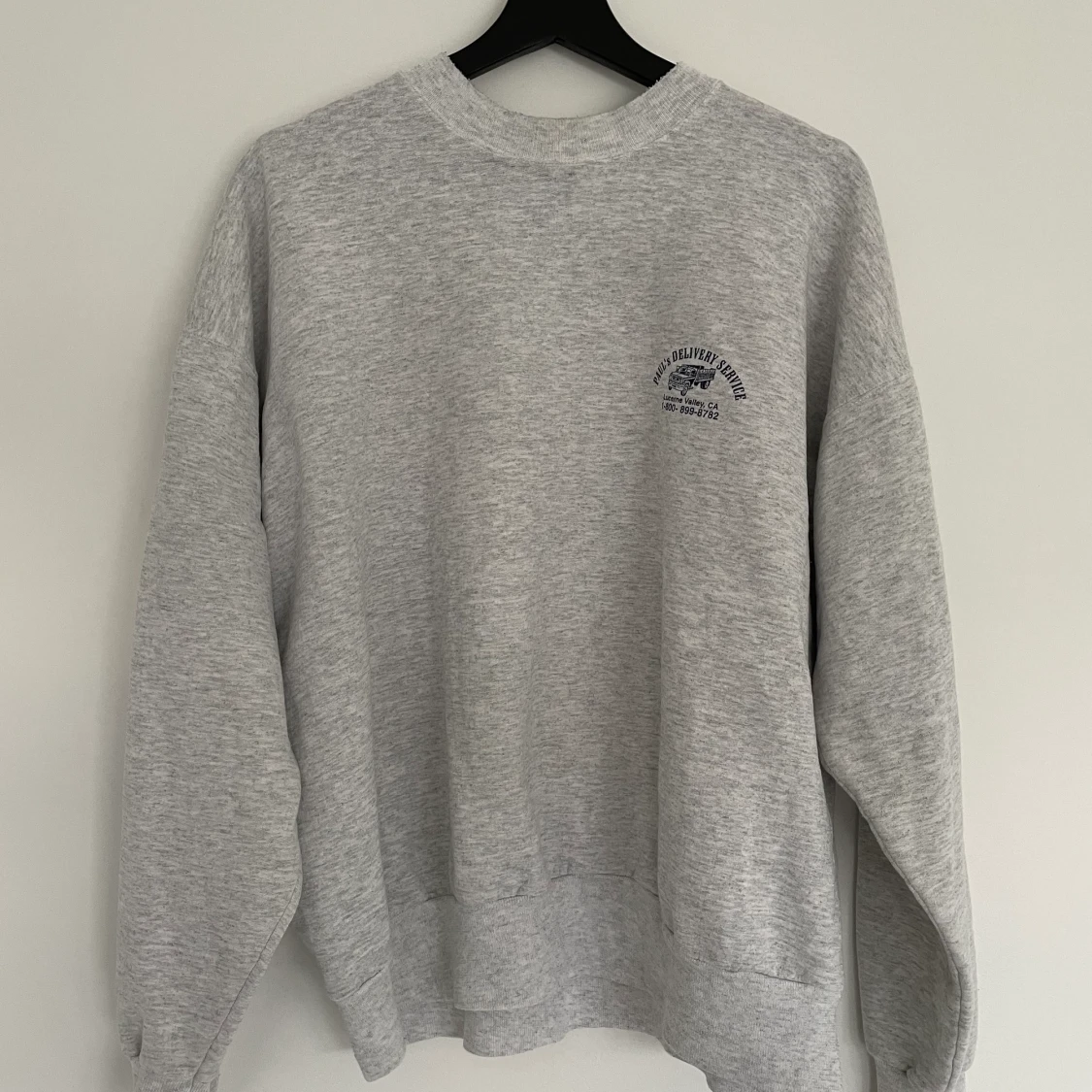 Grå sweatshirt