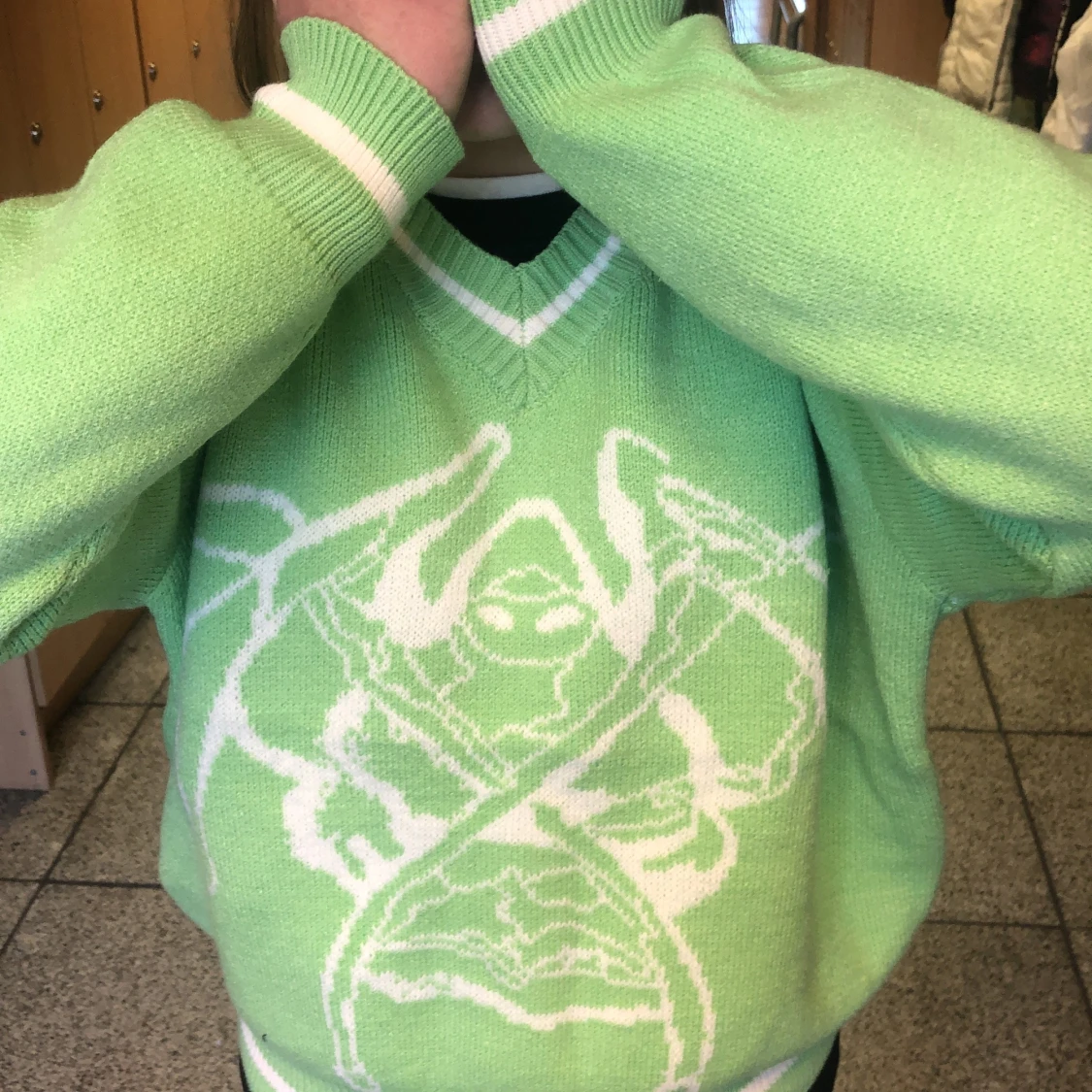 Stickad golftröja strl S - 91