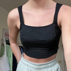 Topp - Frakt tillkommer❤️