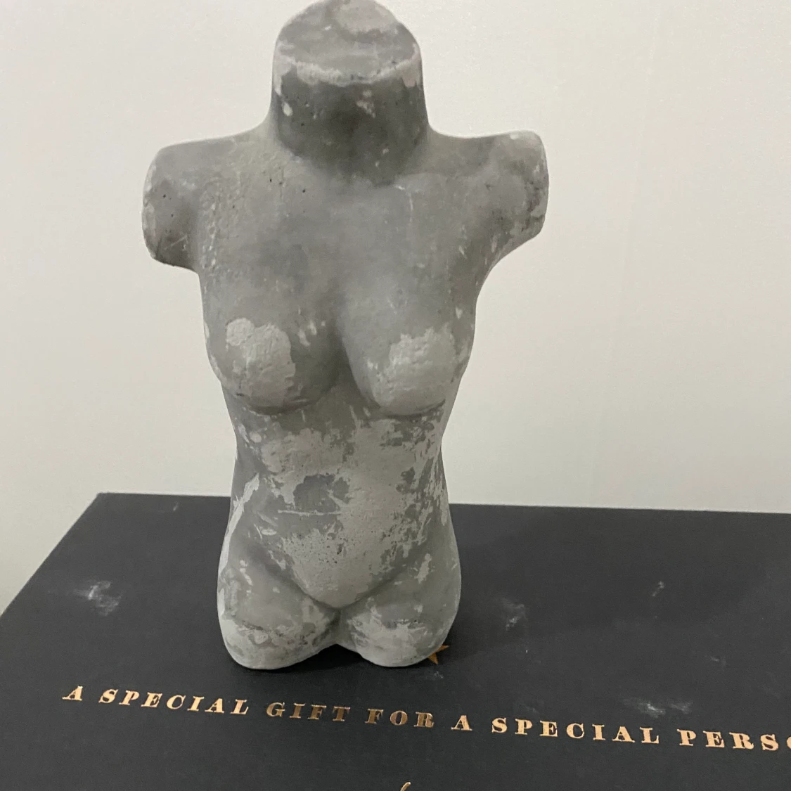 Ceramic figur