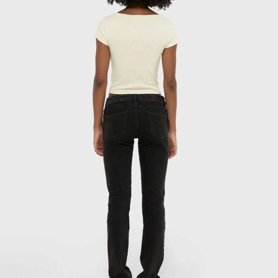 Snygga low rise jeans - 90