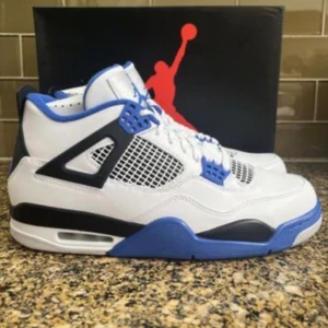 Nike  - Nike jordens 4