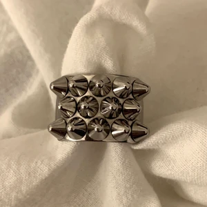 edblad nitring! - INTRESSEKOLL!  liten i storleken!! Köp direkt 350kr