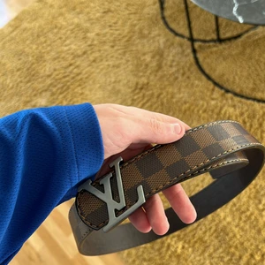 Lv bälte  - Kom med pris 
