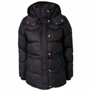 BOOMERANG Alexandra down - Fin dunjacka från Boomerang, modell Alexandra down. Mörkblå. Storlek M. En julklapp som dessvärre inte passar.