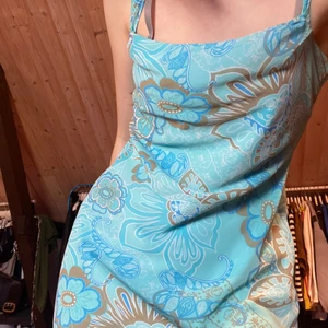 Klänning - Jätte fin klänning! Hittar ingen strlk men skulle säga S/M