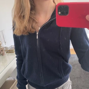 Så fin soft goat tröja! - Använd bara några få gånger, och superbra kvalite! Första bilden är lånad. 💕💕💕