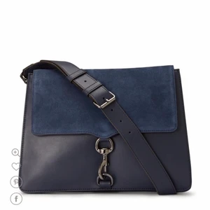 Rebecca Stella  - Säljer nu denna super fina väskan från Rebecca Stella då den knappt kommit till användning! 