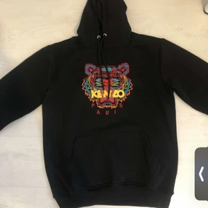 kenzo tröja - storlek m/l oversized och assnygg! Helt ny och oanvänd såklart!