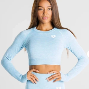 Womens best - Säljer denna supersnygga toppen från womens best, använd fåtal gånger och har inga defekter på sig! Skriv privat för fler bilder💗