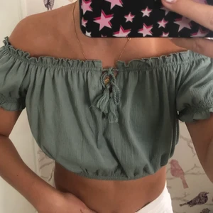 Söt topp - Jätte gullig och söt topp, jätte fint skick. 