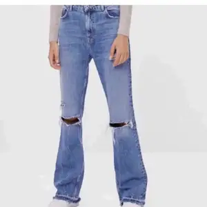 Säljer mina super snygga behrska jeans då dom tyvärr är för stora❤️