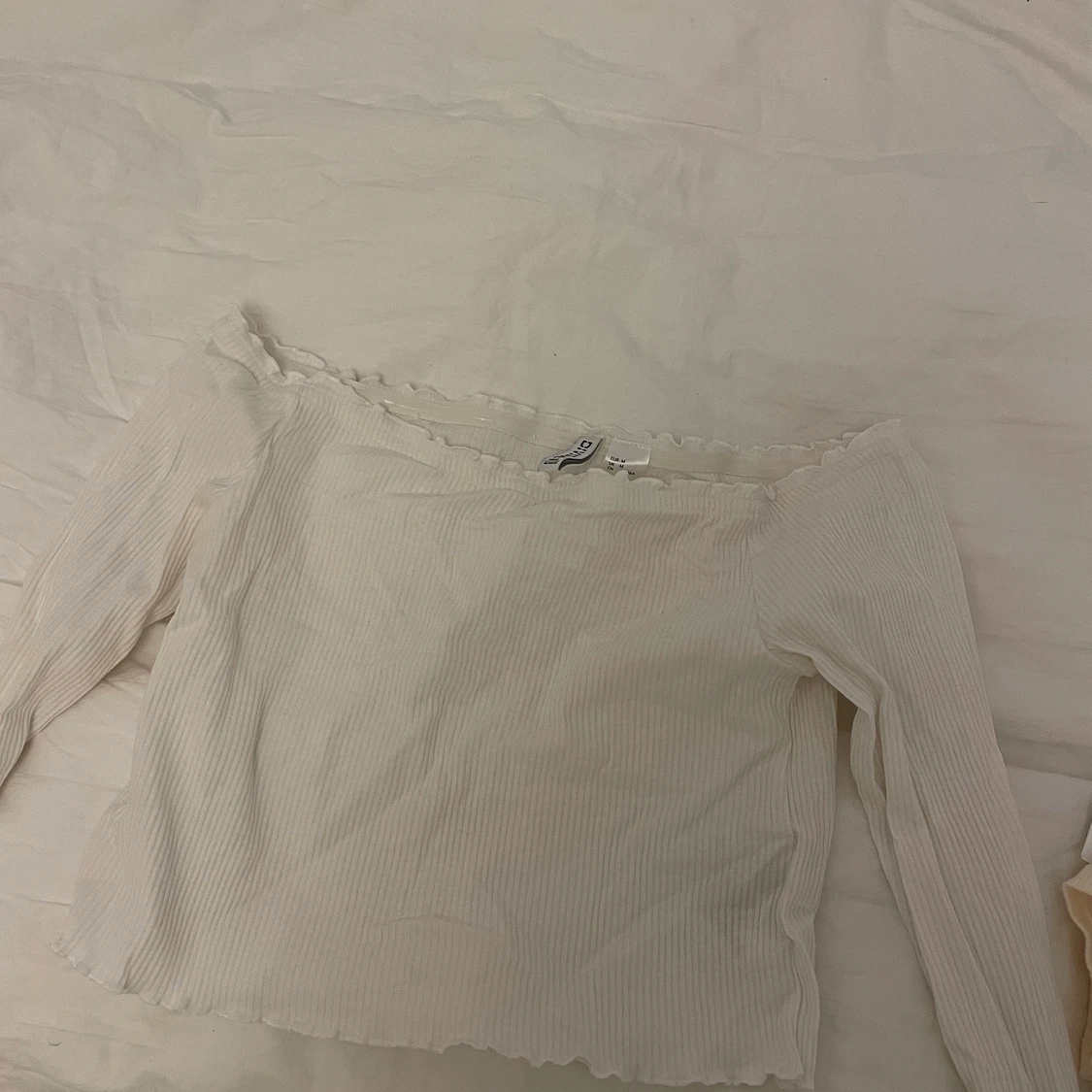 Vit off shoulder långärmad