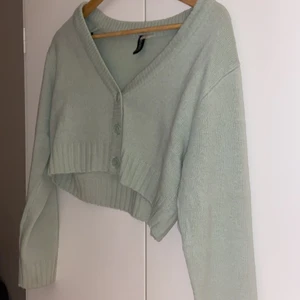 Fin mint tröja  - En jätte fin mint tröja från hm som är nästan ny men kommer inte till användning ☺️ skriv vid intresse eller frågor ;)