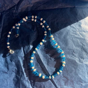 Pärlhalsband  - Pärlhalsband super fin frakt kostar 14kr 💗