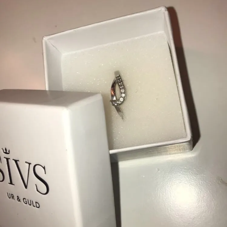 En äkta silver ring, köpt från ”Sivs Ur & Guld ” . Accessoarer.