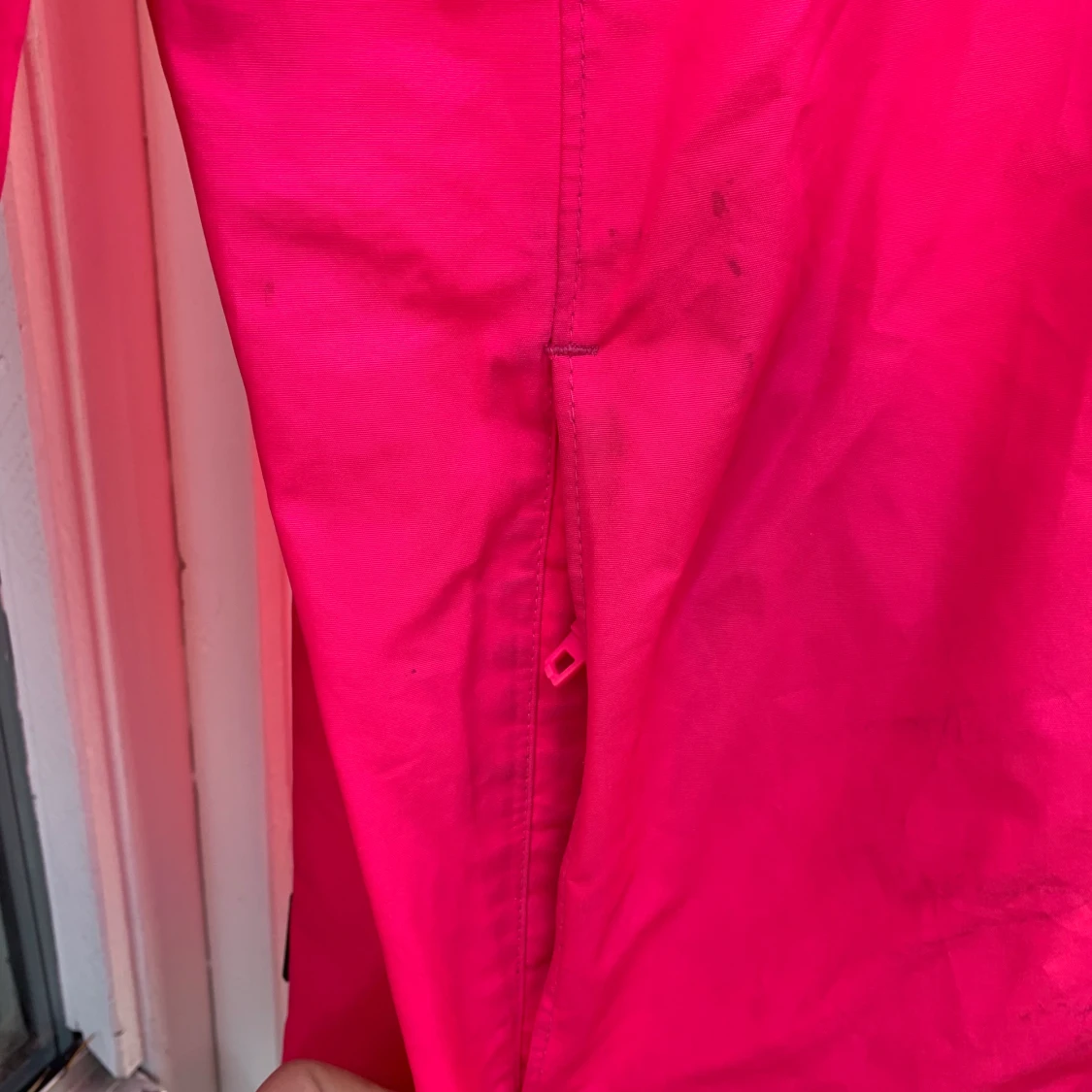 Fin rosa regnjacka!  - 91