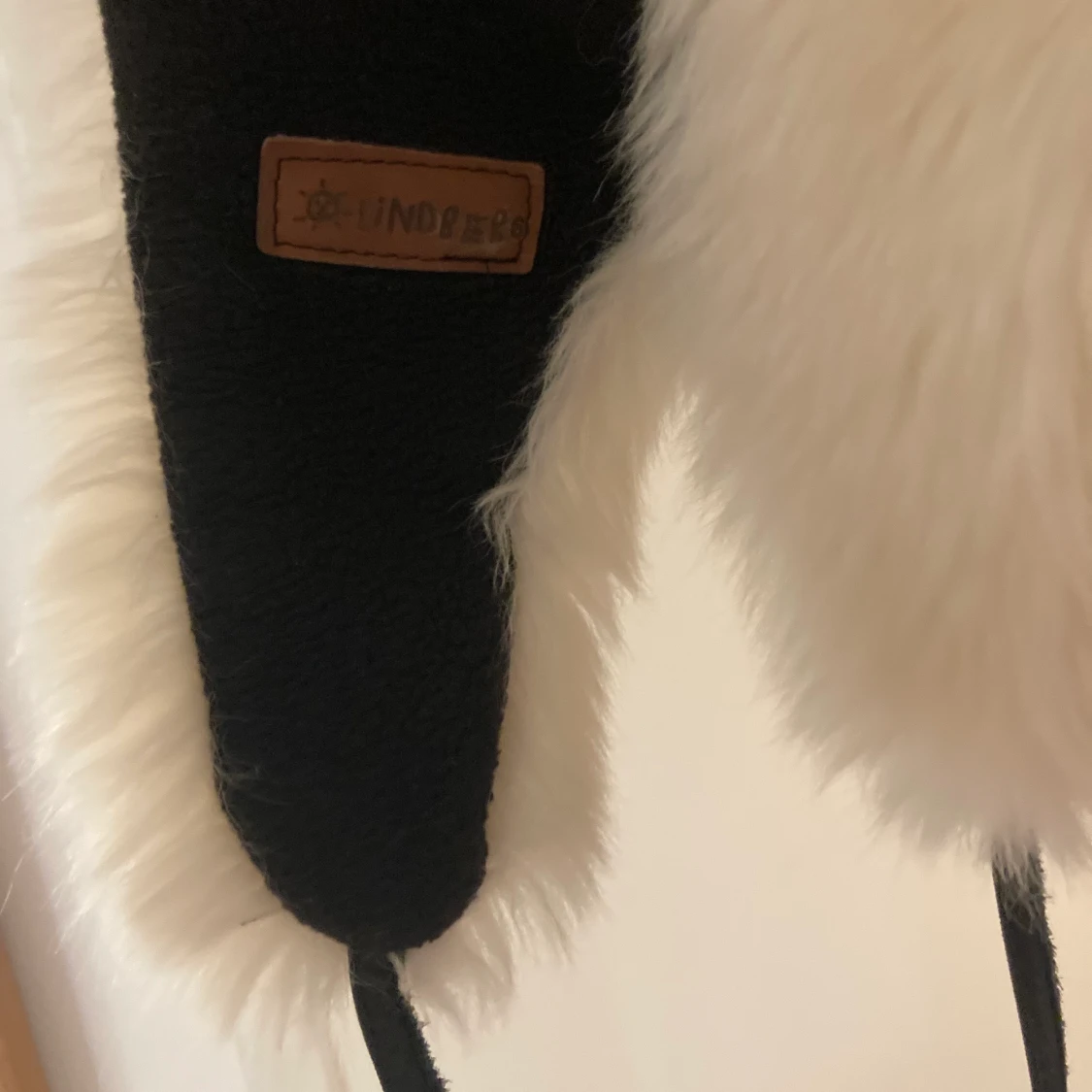 Vit pälsmössa - 90