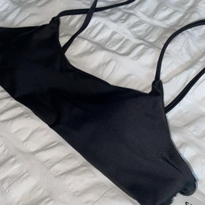 Bikini topp  - Oanvänd bikini topp. För liten i bysten. 