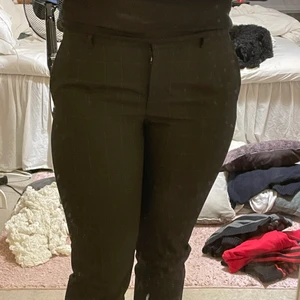 Kostymbyxor  - Rutiga lågmidjade kostymbyxor från Stockholm