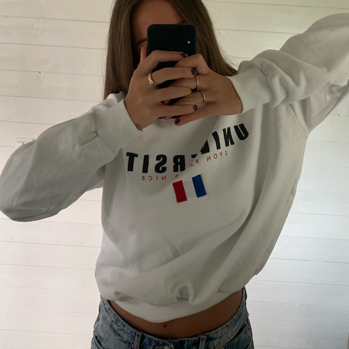 College tröja❤️🤍💙