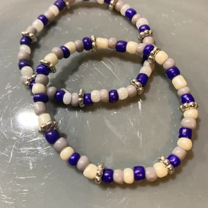 Armband - 🌟Lee🌟 bracelet  Gjord på elastisk tråd Pris: 39kr inkl Står ej för postens slarv FRI FRAKT 
