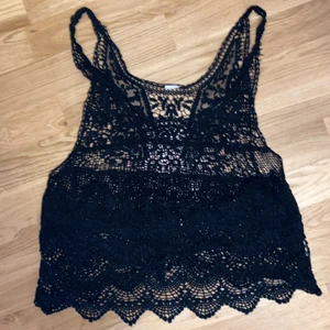 Svart top - svart topp, aldrig använd tidigare
