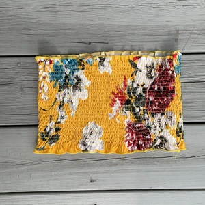 Gina topp - Super fina färger och snyggt mönster. Underbart på sommaren eller kanske på hösten med ett par blåa jeans och en vit oversized skjorta över!🧚🏼‍♀️🧚🏼‍♀️❤️❤️