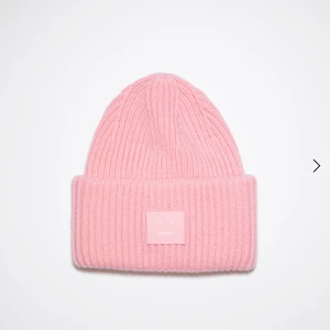 Rosa Acne mössa - Rosa acne mössa i bra skick. Köpt för ca 1200kr. Skriv privat för mer bilder osv💗frakt ingår 