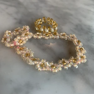 Handgjorda smycken! - Handgjorda smycken🥰 Ett armband med två matchande ringar till! 67 kr + gratis frakt 
