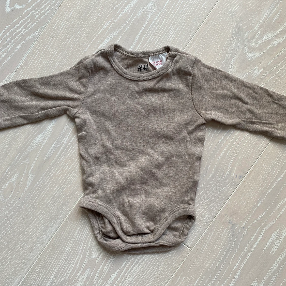 Body från H&M i storlek 50 - 90