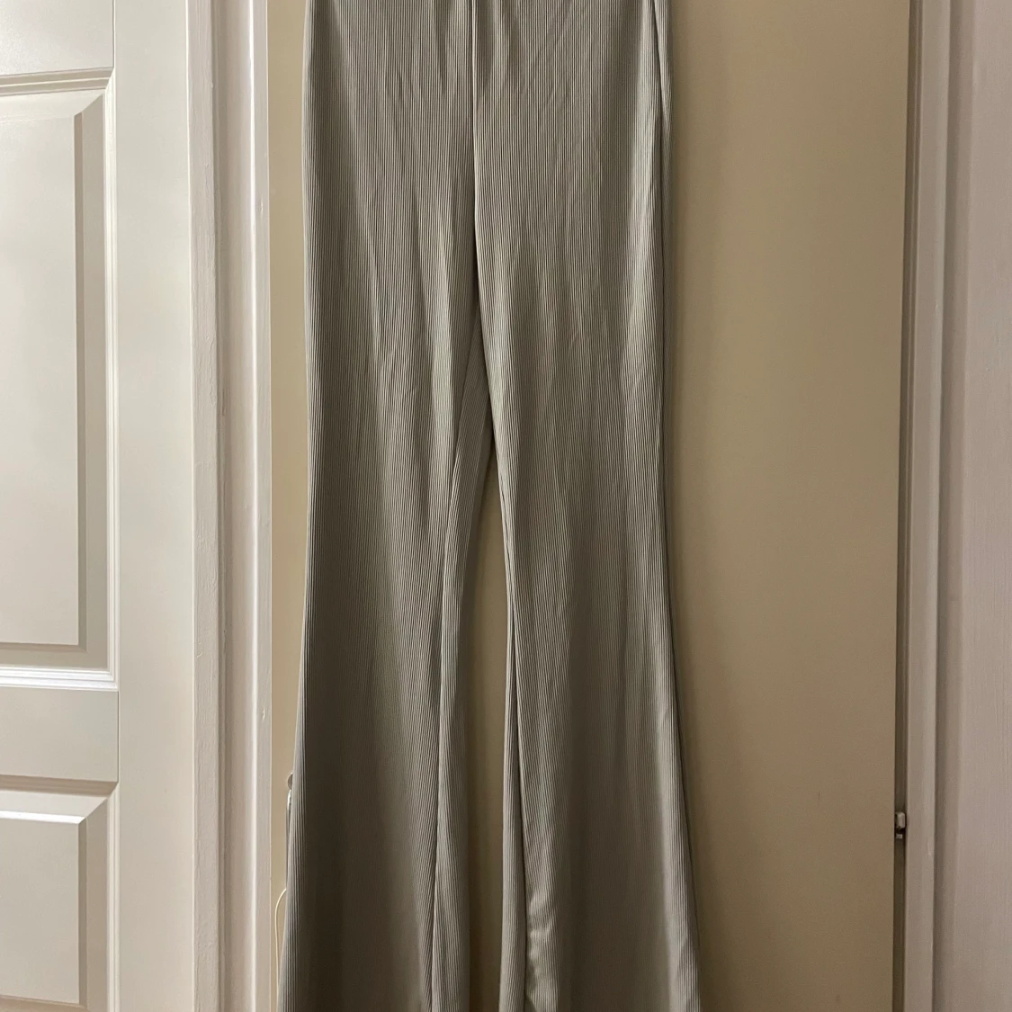 Mycket fina byxor  - 90