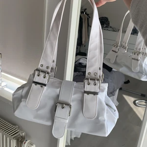 Väska  - Aldrig använd 